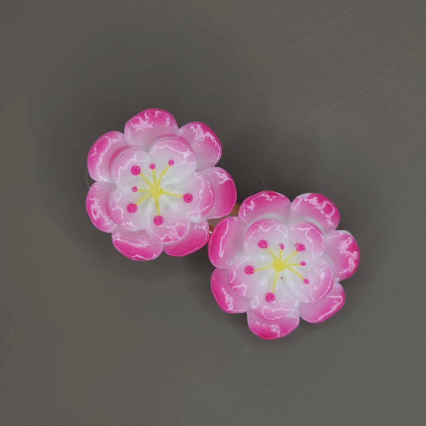 Layered Sakura Glossy Hair Clips