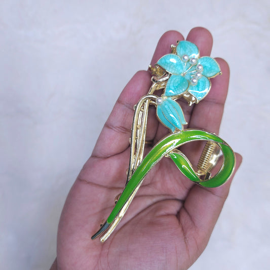 Pearl Lily Bloom Metal Hair Claw