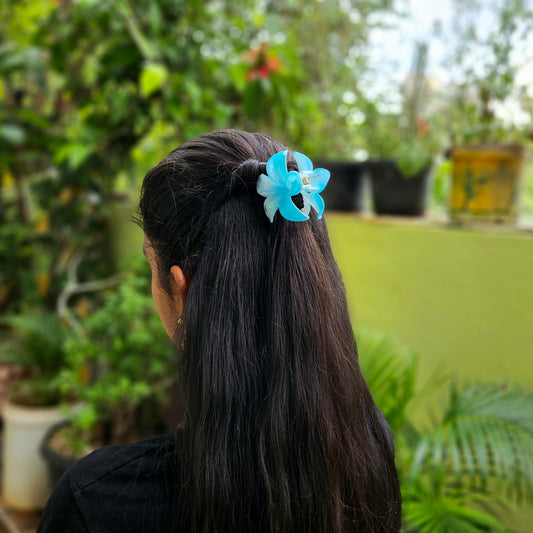 Gradient Bloom Flower Hair Claw - Medium