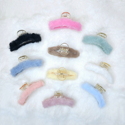 Fluffy Fur T Hair Claw