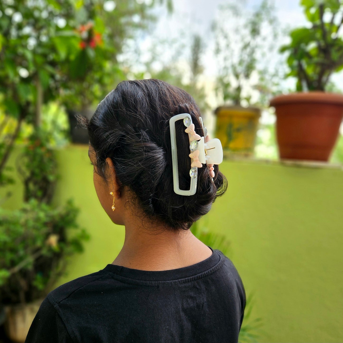 Bow Crystal Rectangle Hair Claw