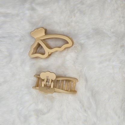 Matte Butterfly Outline Hair Claw