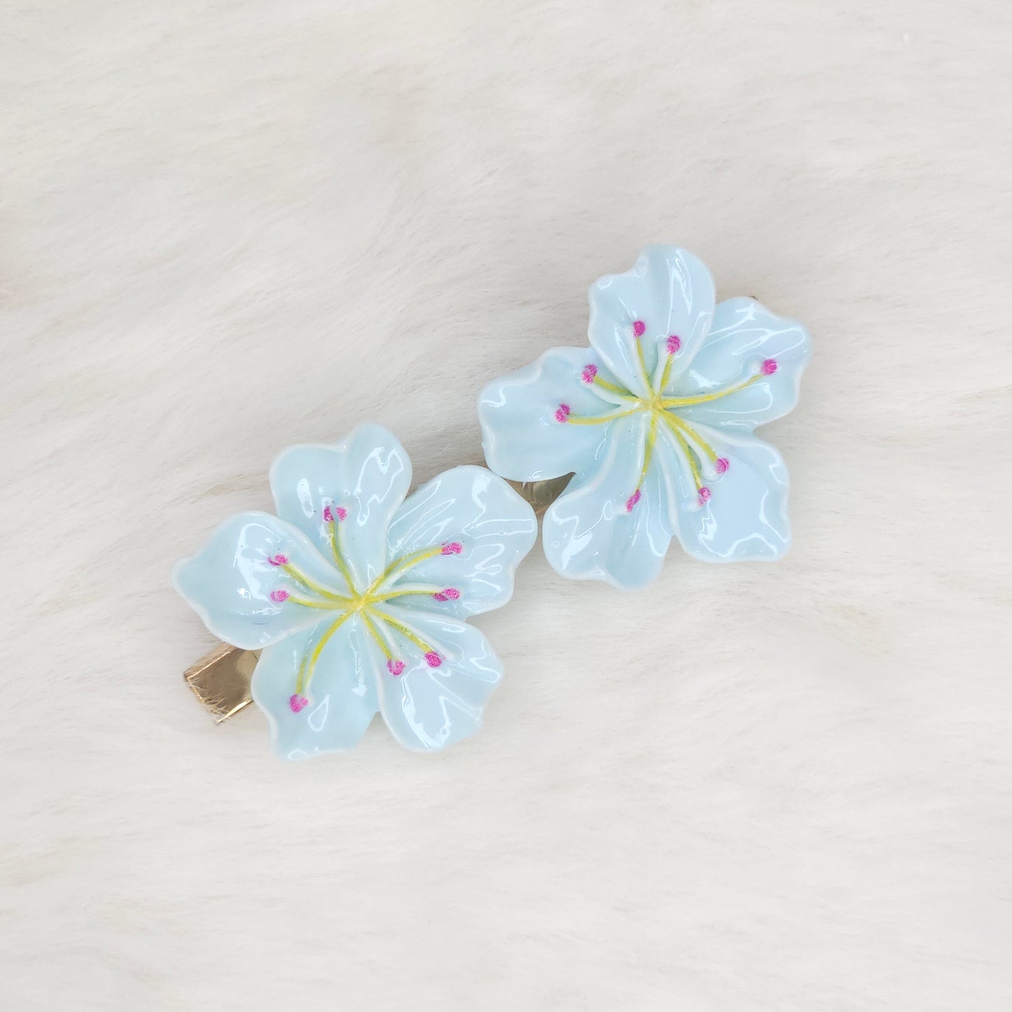 Sakura Glossy Hair Clip