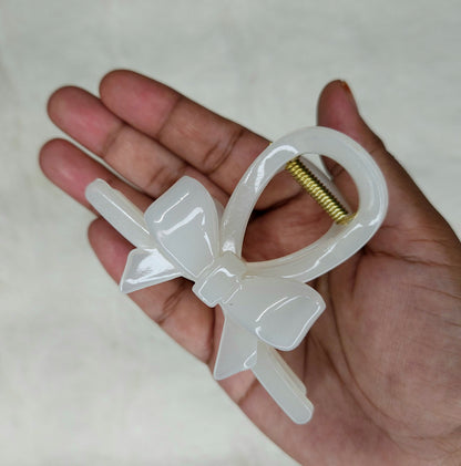 Bow Charm Loop Hair Claw