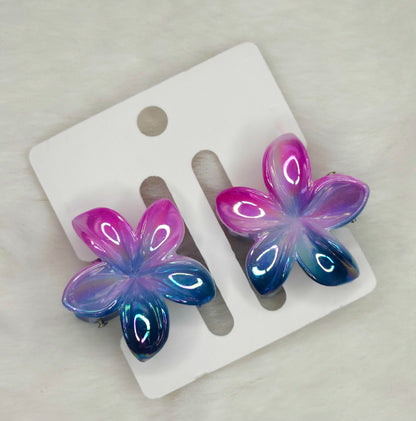 Pair of mini hair claws as a combo in pink and blue shade