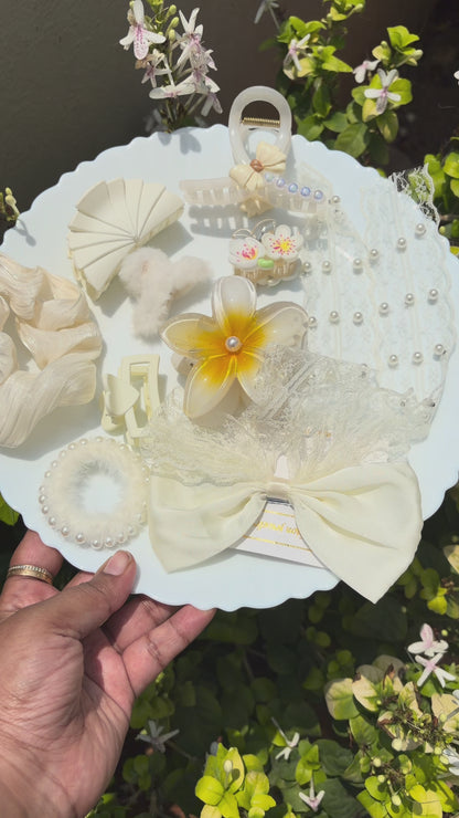 Ivory Moonlight Hamper