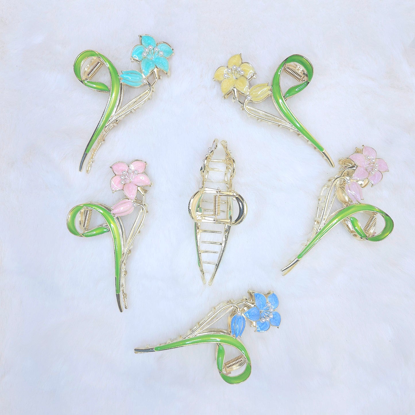 Pearl Lily Bloom Metal Hair Claw