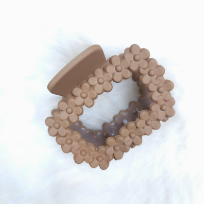 Matte Floral Loop Rectangle Hair Claw(Medium)