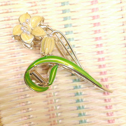 Pearl Lily Bloom Metal Hair Claw