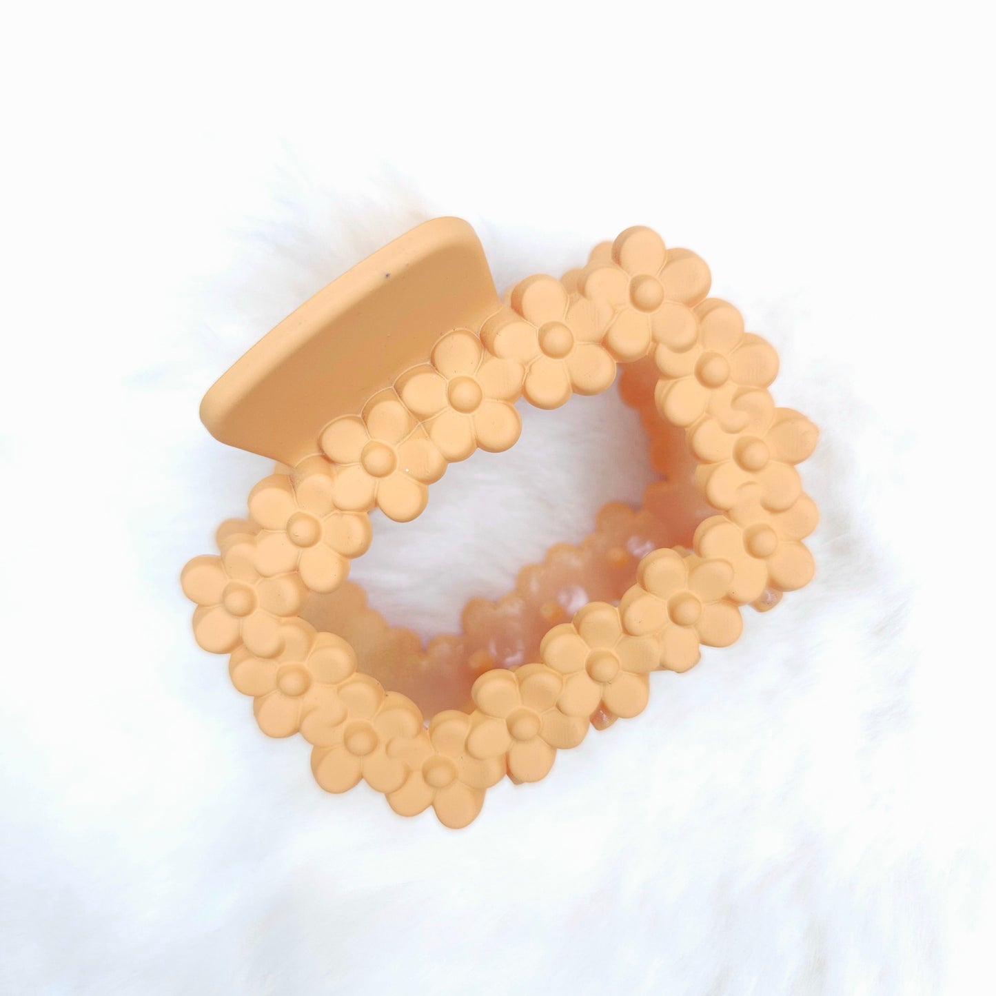 Matte Floral Loop Rectangle Hair Claw(Medium)