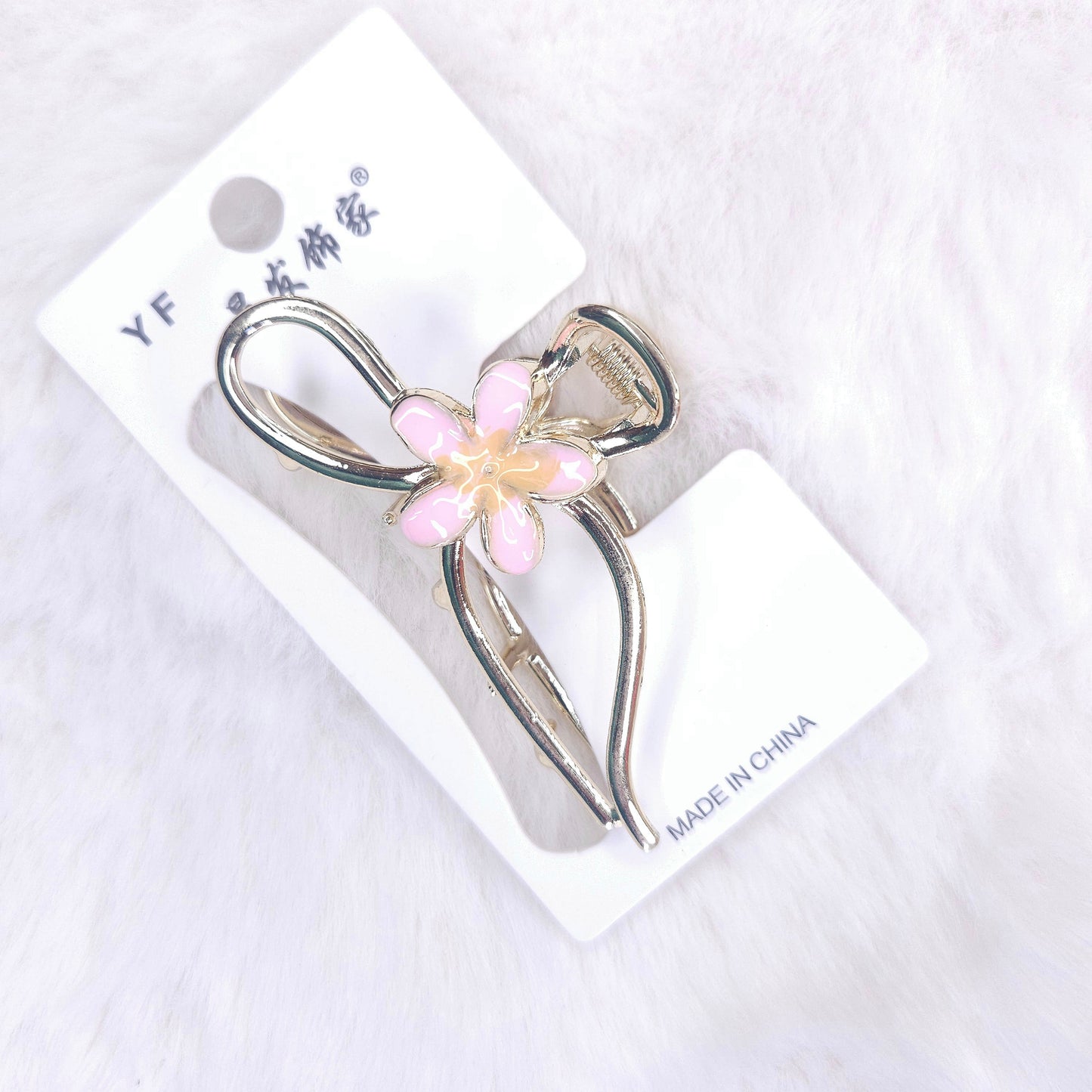 Daisy Bow Metal Hair Claw