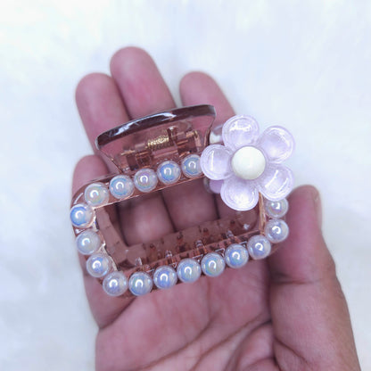 Daisy Pearls Rectangle Hair Claw