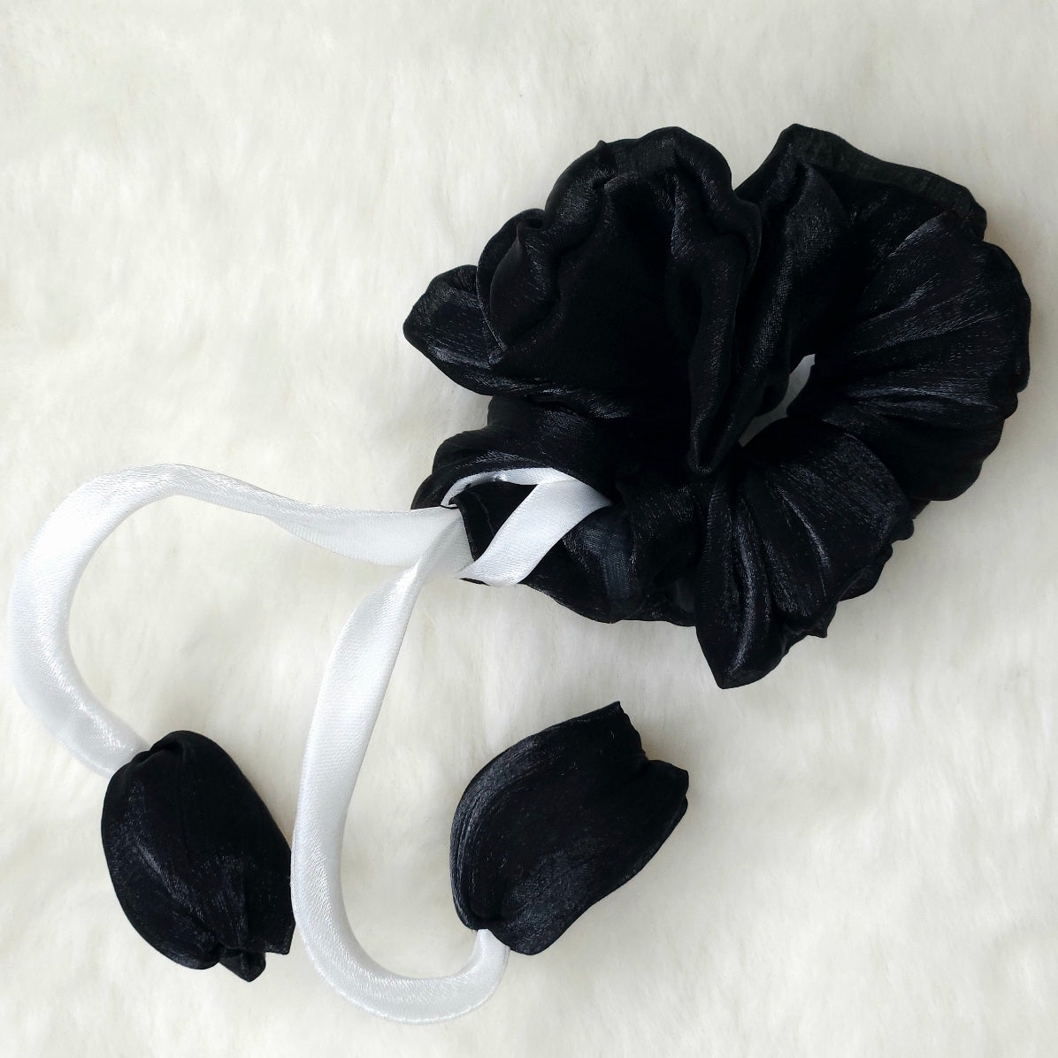 Tulip Scrunchie