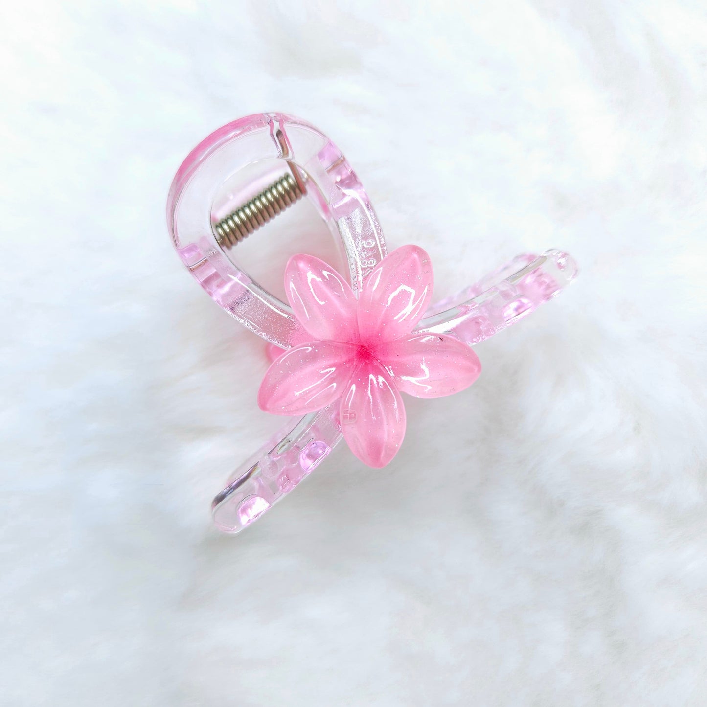 Lily Dream Loop Hair Claw