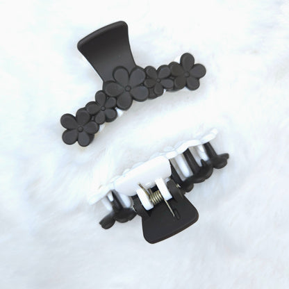Matte Dual Tone Floral Loop T Hair Claw