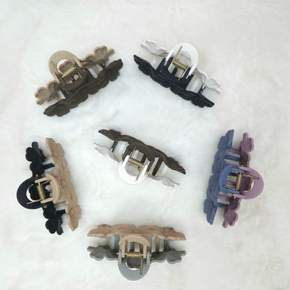 Dual Tone Daisy Matte Hair Claw