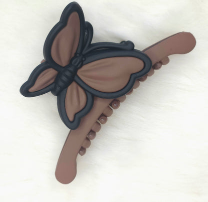 Matte Contour Butterfly Hair Claw
