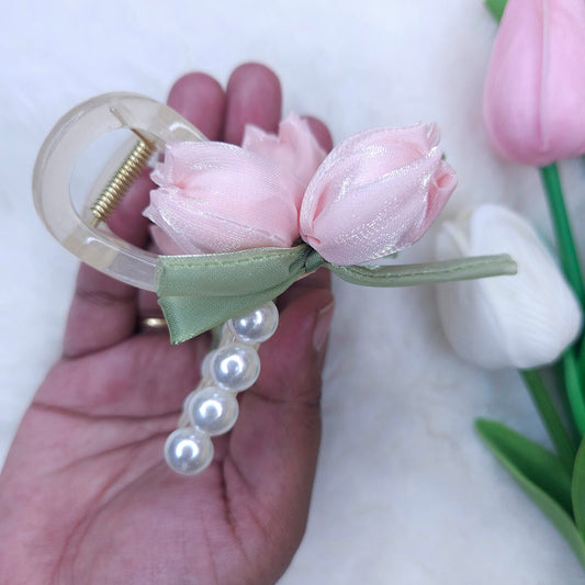 Enchanted Tulip Pearls Hair Claw