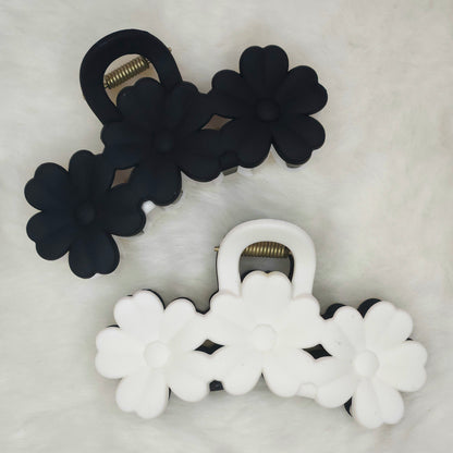 Dual Tone Daisy Matte Hair Claw