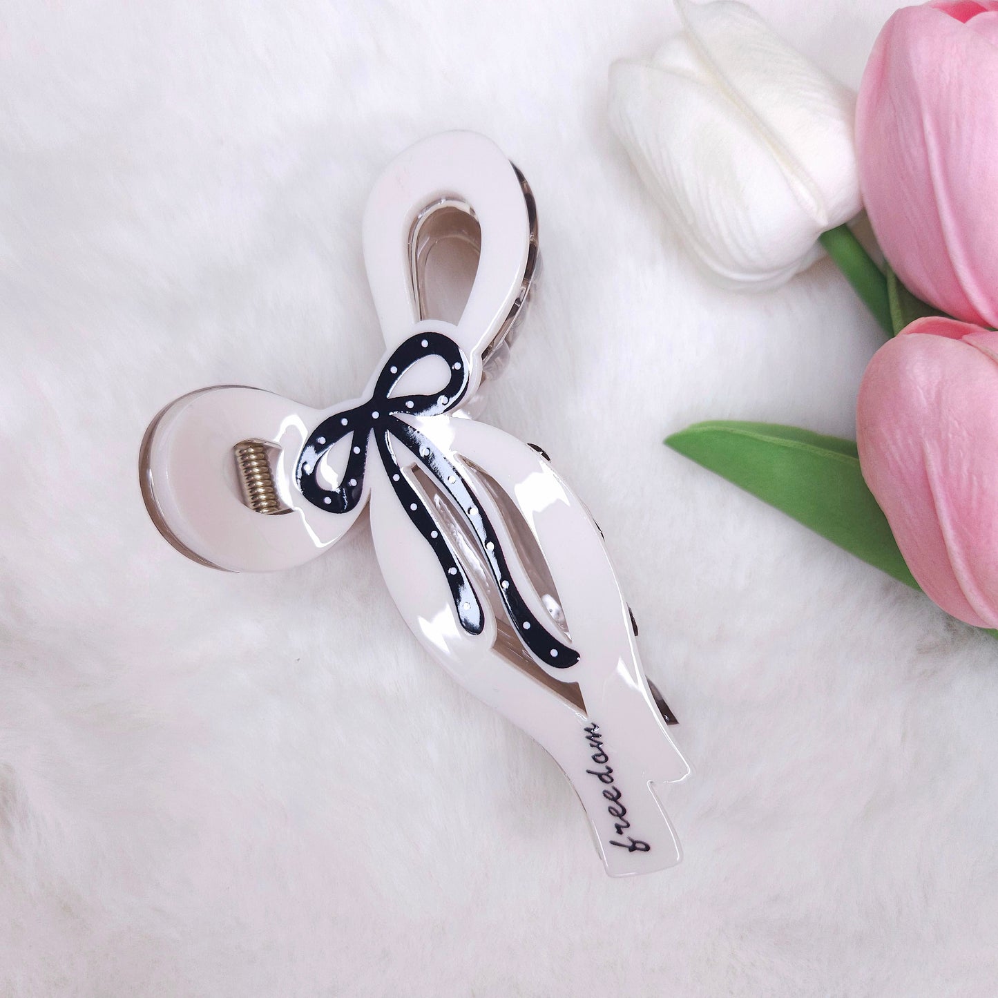 Bow Ribbon Muse Hair Claw