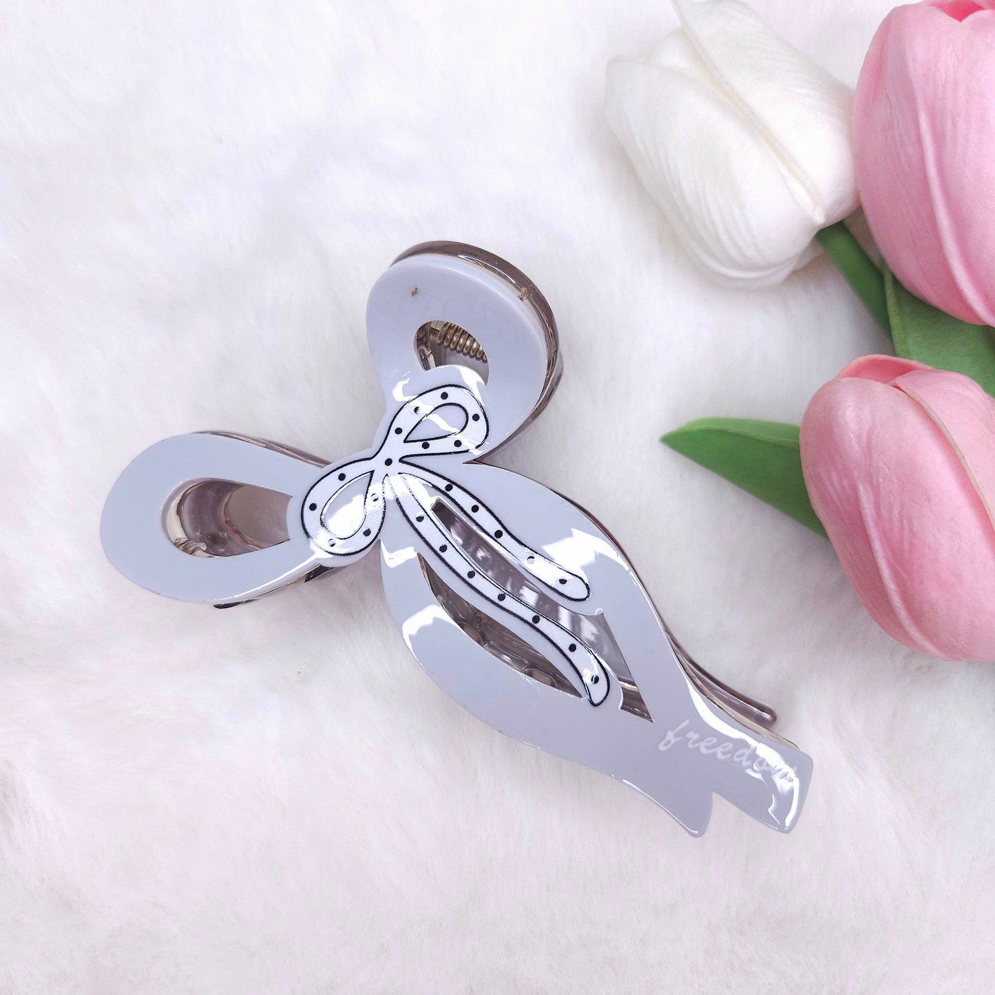 Bow Ribbon Muse Hair Claw