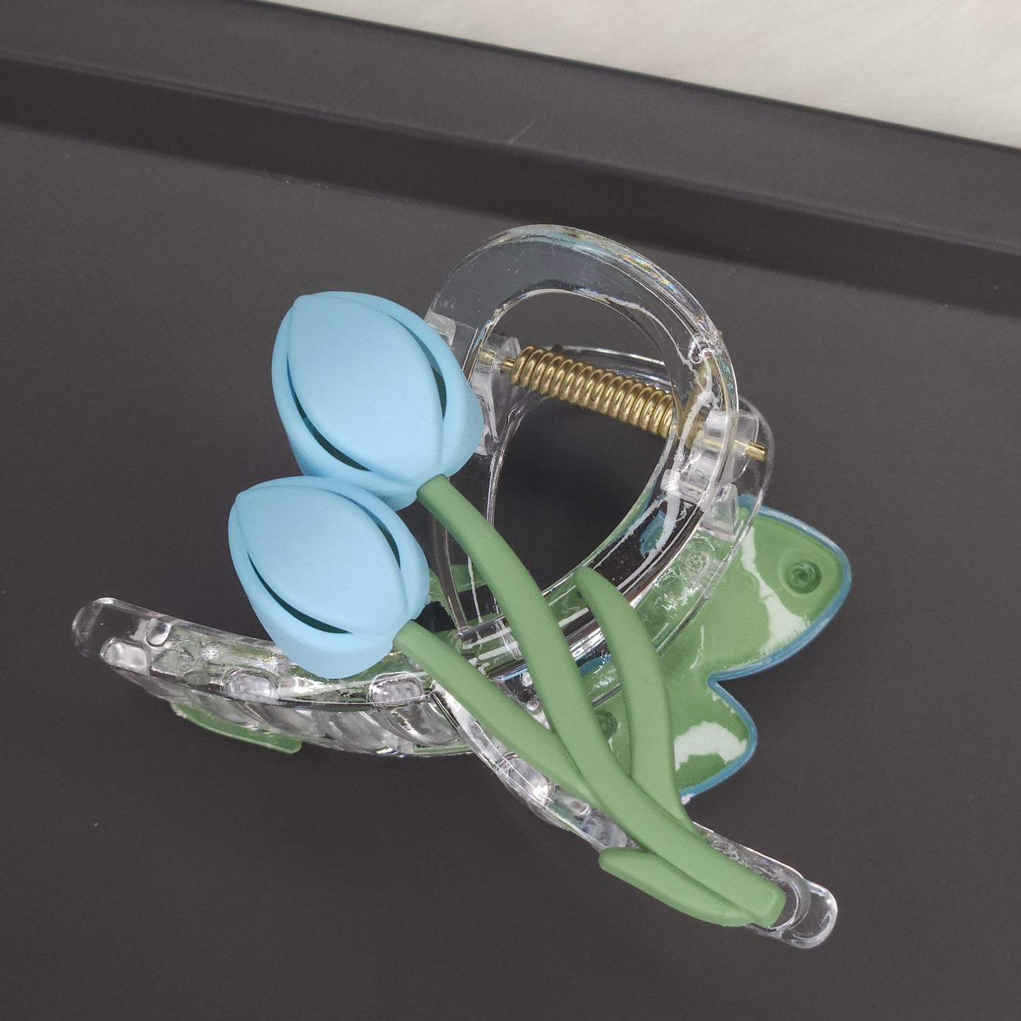 Elegant Tulip Hair Claw