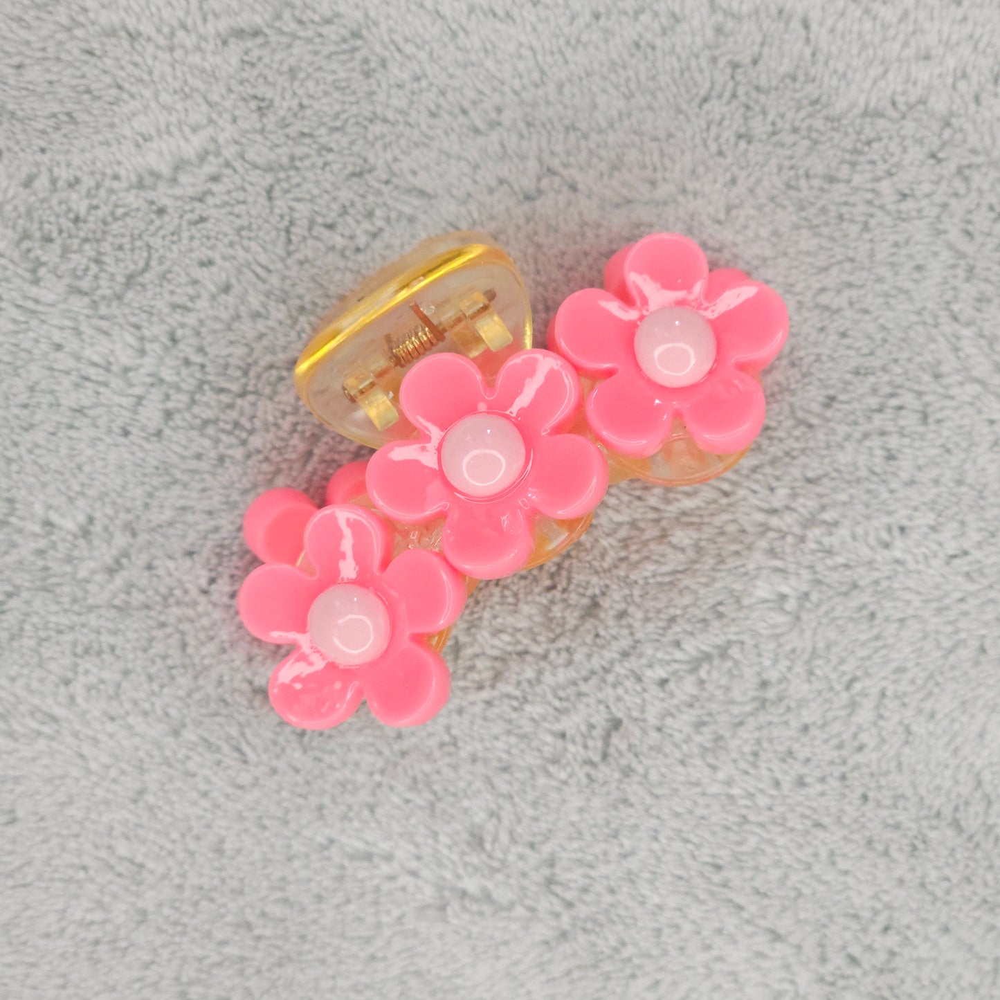 Triple Daisy Hair Claw