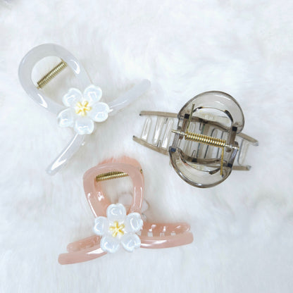 Flower Charm Loop Hair Claw