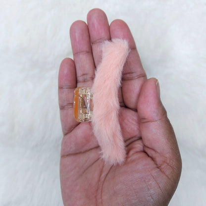 Fluffy Fur T Hair Claw