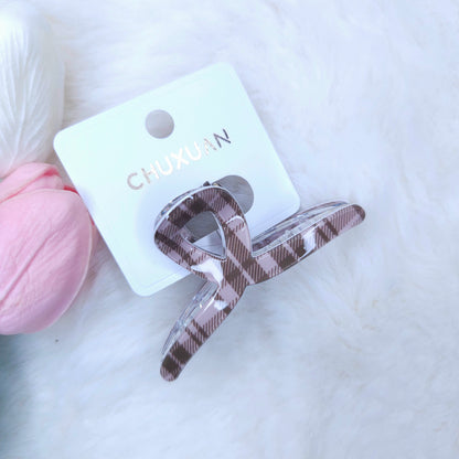 Cocoa Charm Loop Hair Claw