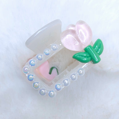 Tulip Pearls Rectangle Hair Claw