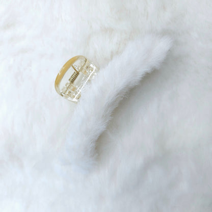 Fluffy Fur T Hair Claw