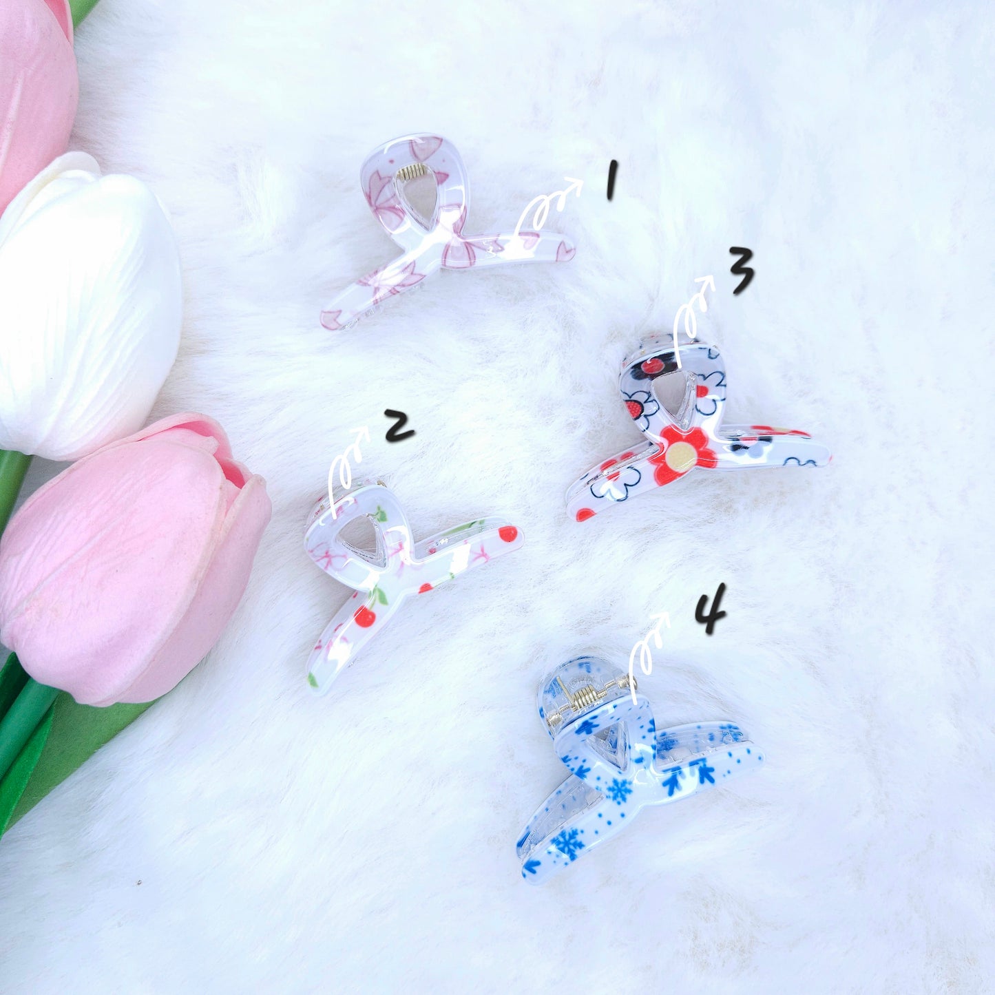 Little Charm Loop Hair Claw