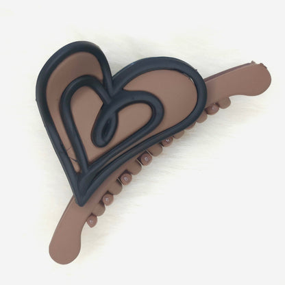 Matte Contour Heart Hair Claw