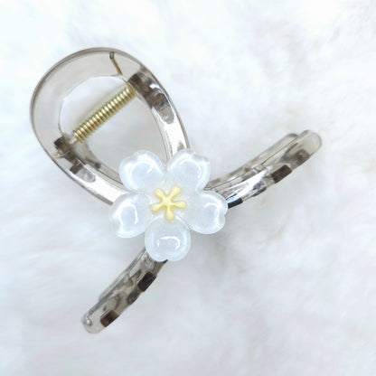 Flower Charm Loop Hair Claw