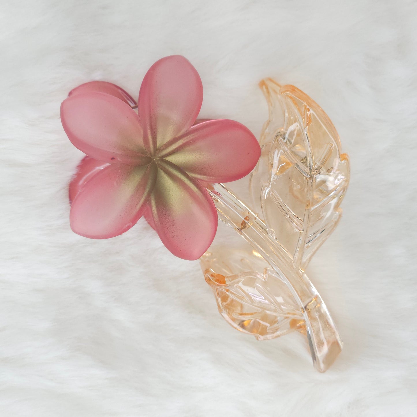 Ethereal Daisy Golden Bloom Hair Claw
