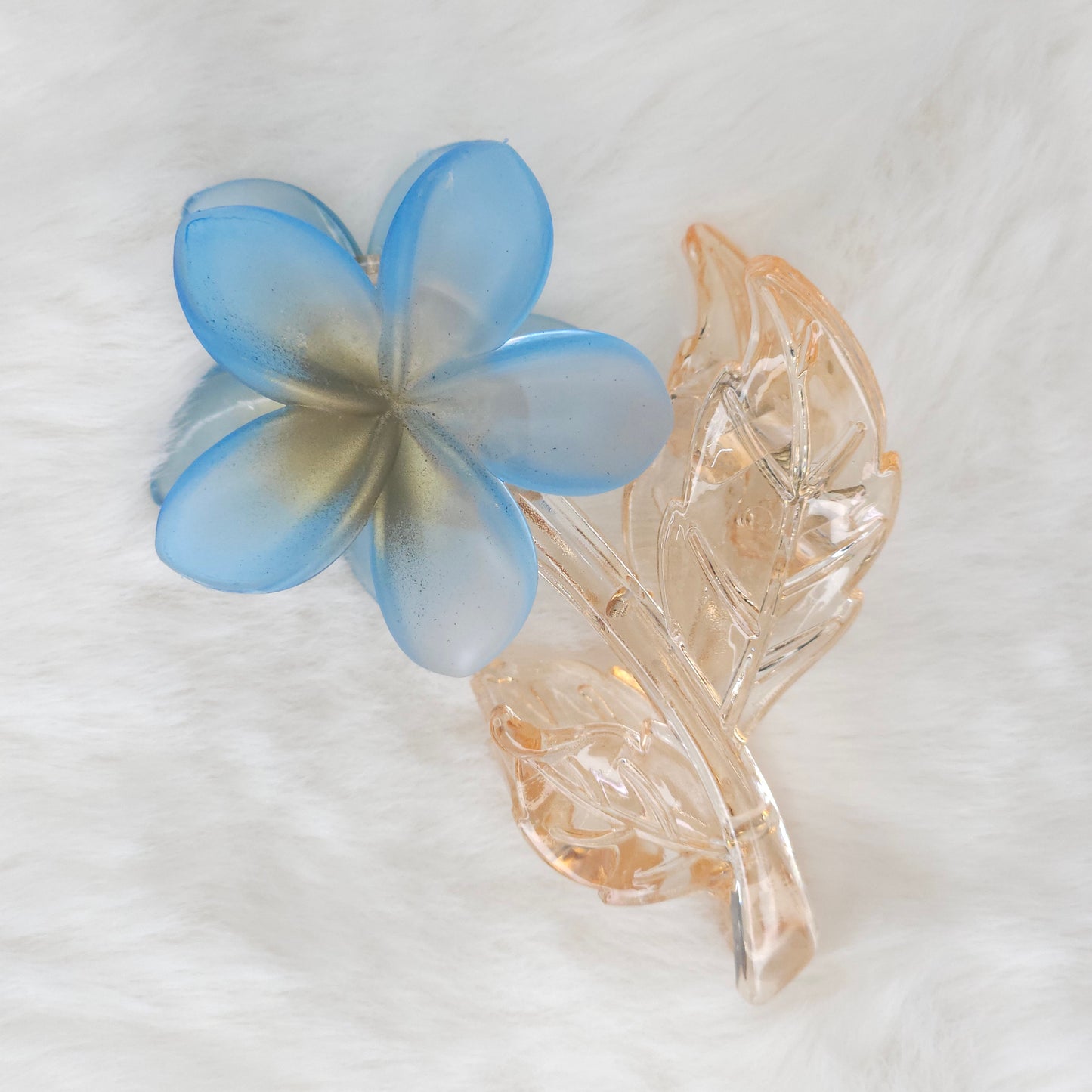 Ethereal Daisy Golden Bloom Hair Claw