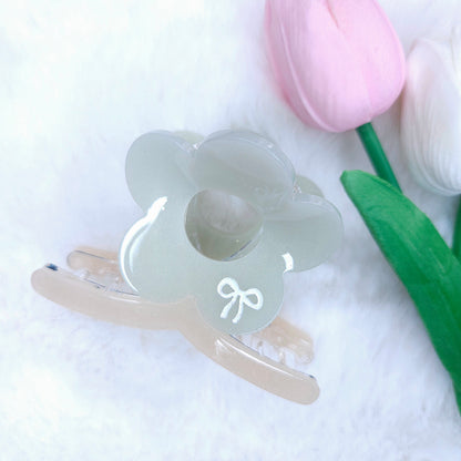 Dreamy Daisy Glaze Hair Claw
